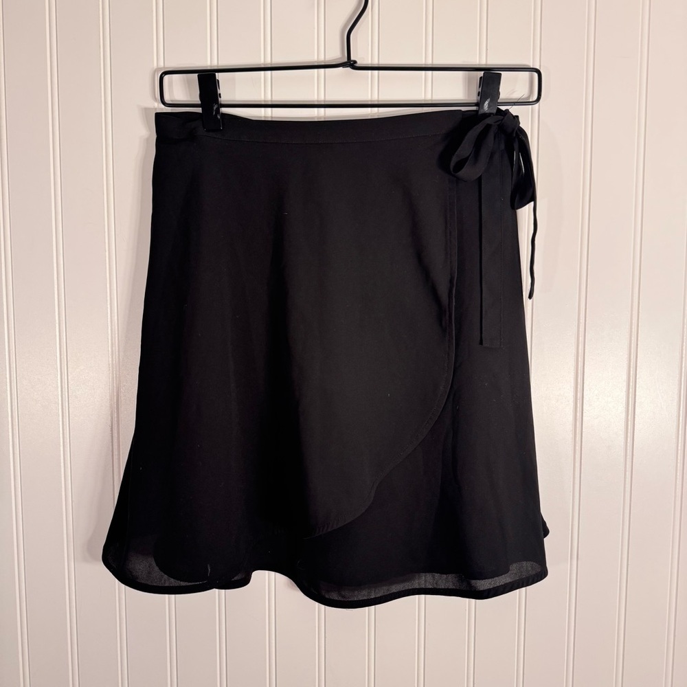 Aritzia Sunday Best Ariel Black Wrap Mini Skirt A-Line Self Tie Size 4 - Picture 2 of 11